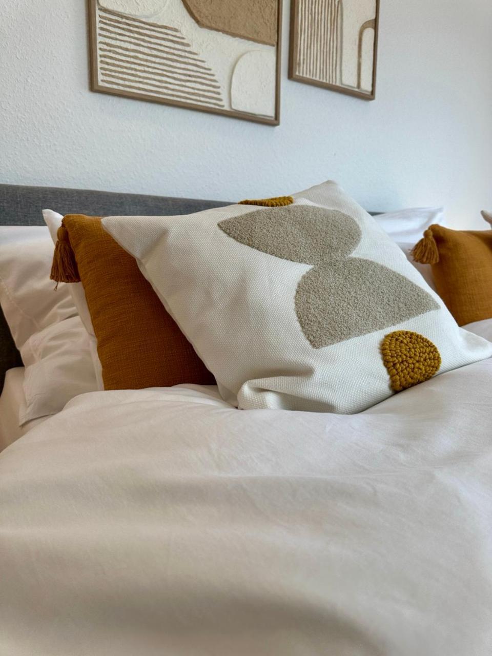 Guestroom Meerbusch Exterior photo